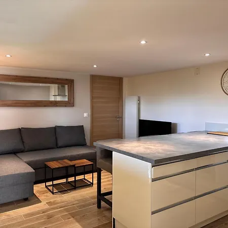 Le Petit Avec Jardin Et Terrasse *