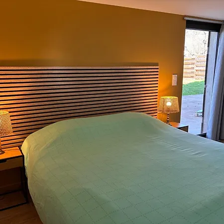 Le Petit Avec Jardin Et Terrasse Apartmán *
